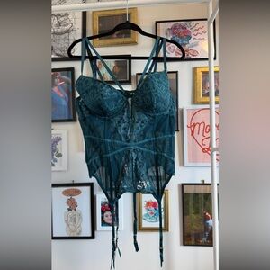 Lovehoney Lingerie Parisienne Teal Lace & Mesh Basque and Thong Set Size 5X/6X